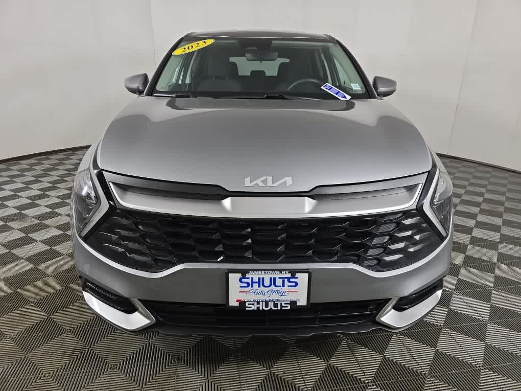 2023 Kia Sportage Hybrid LX photo 2