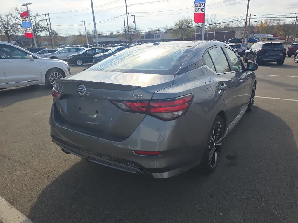 2023 Nissan Sentra SR photo 3