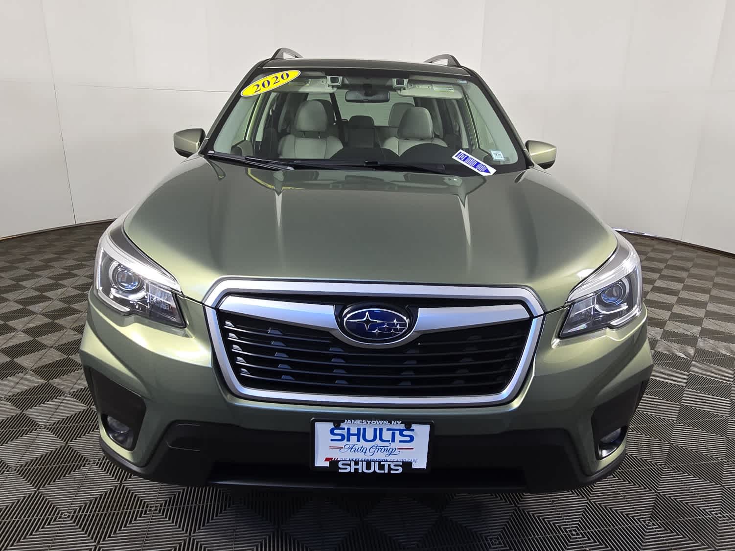 2020 Subaru Forester Premium photo 2