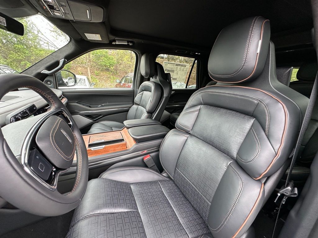 2025 Lincoln Navigator Black Label - Photo 17