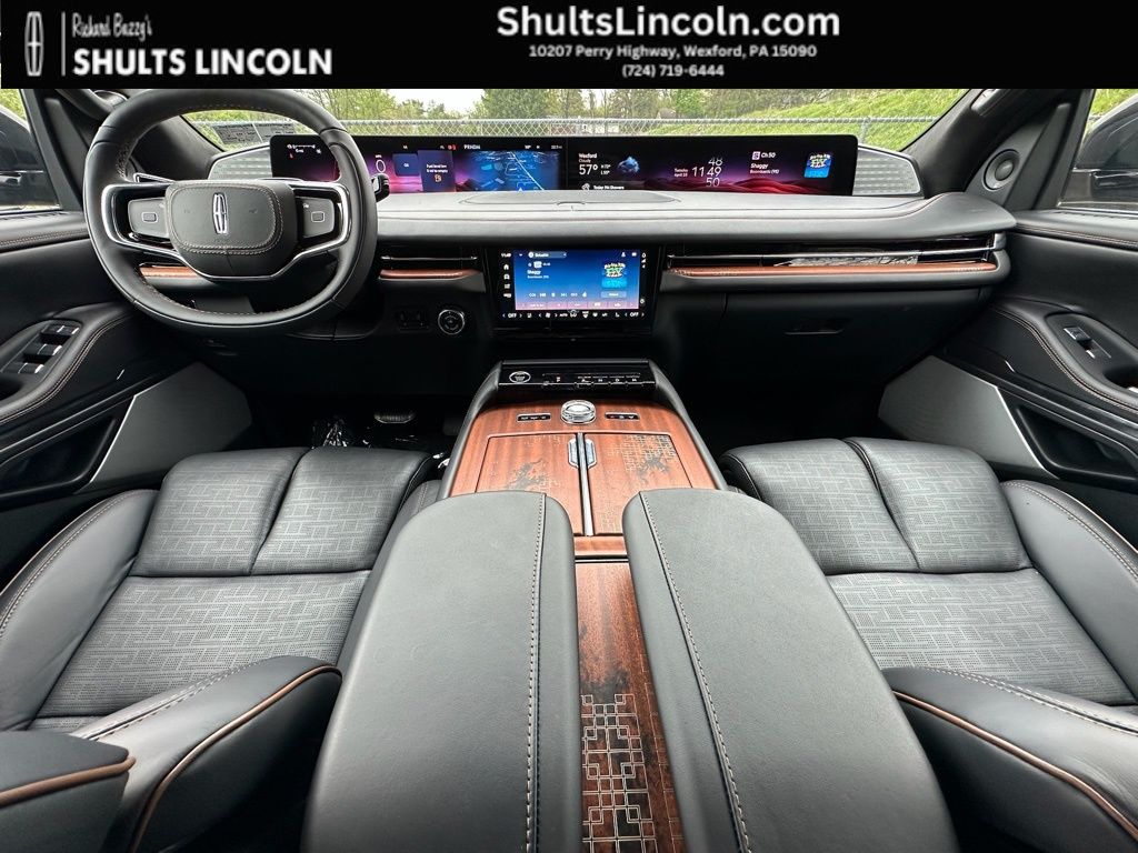 2025 Lincoln Navigator Black Label - Photo 23