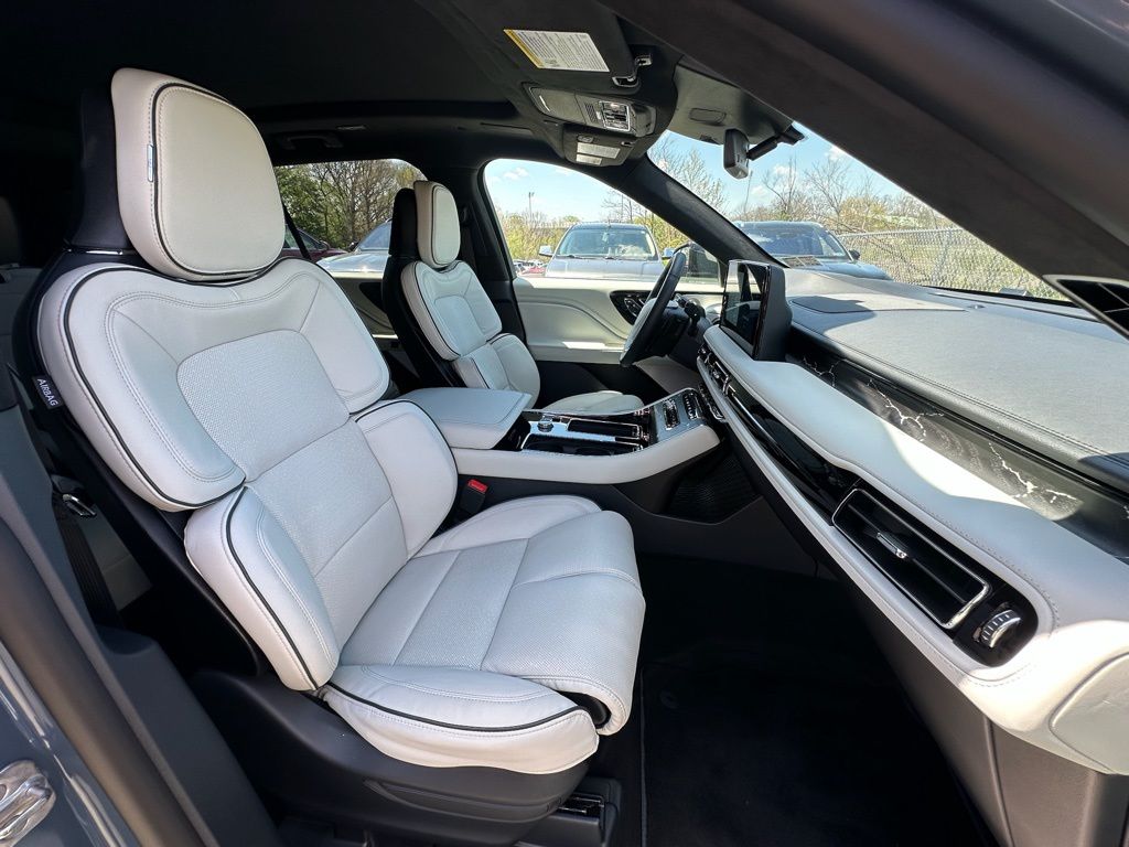 2026 Lincoln Aviator Black Label - Photo 23