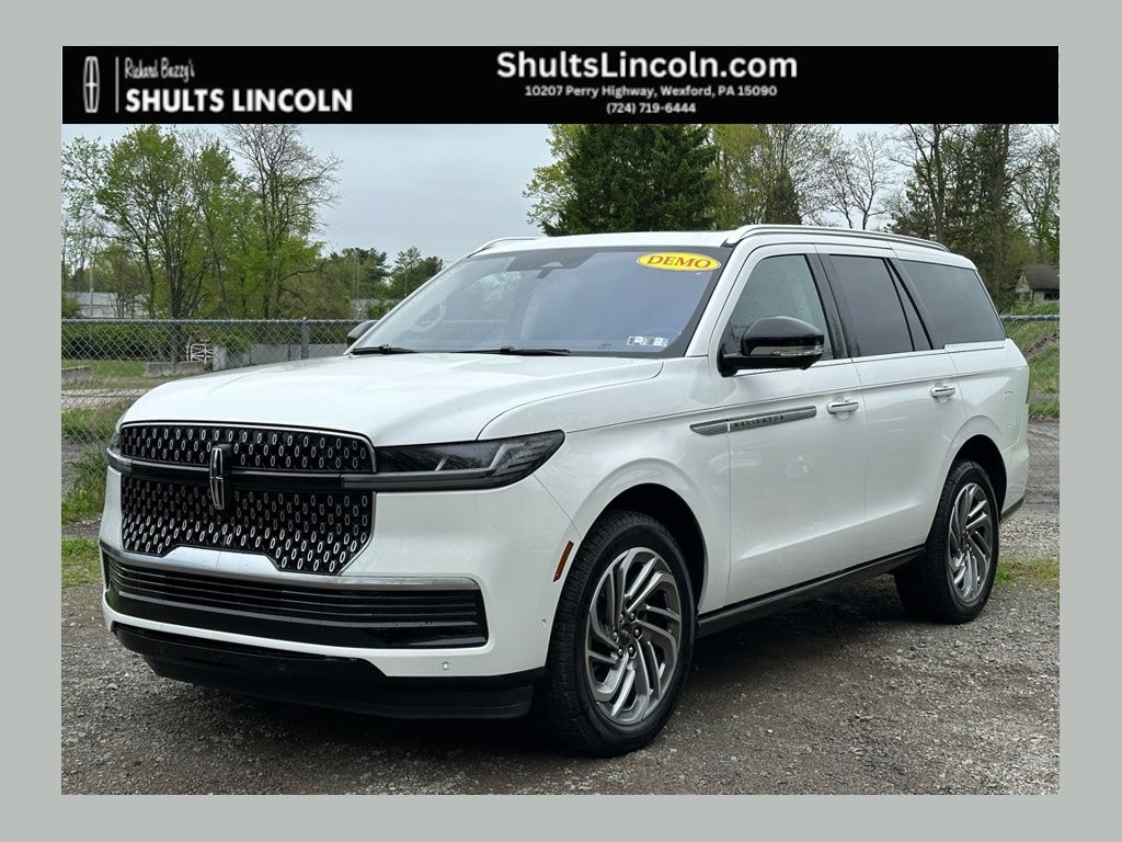 2025 Lincoln Navigator Reserve 4WD's photo