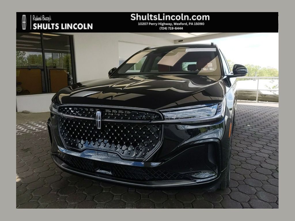 2025 Lincoln Nautilus Black Label AWD's photo