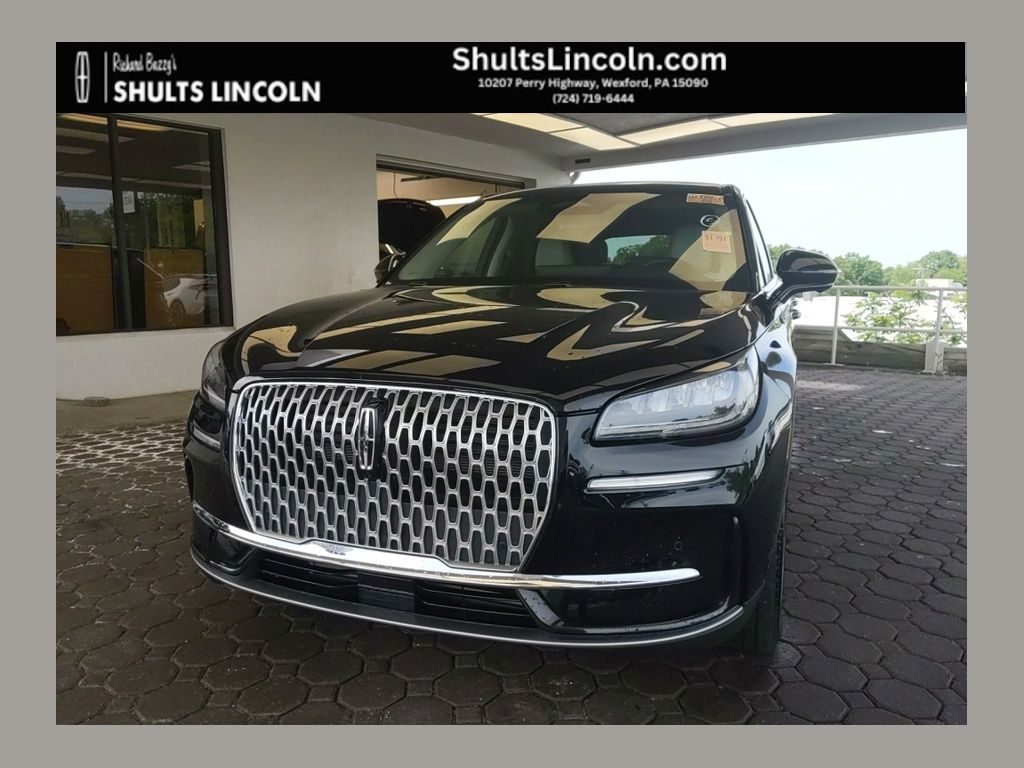 2025 Lincoln Corsair Premiere AWD's photo