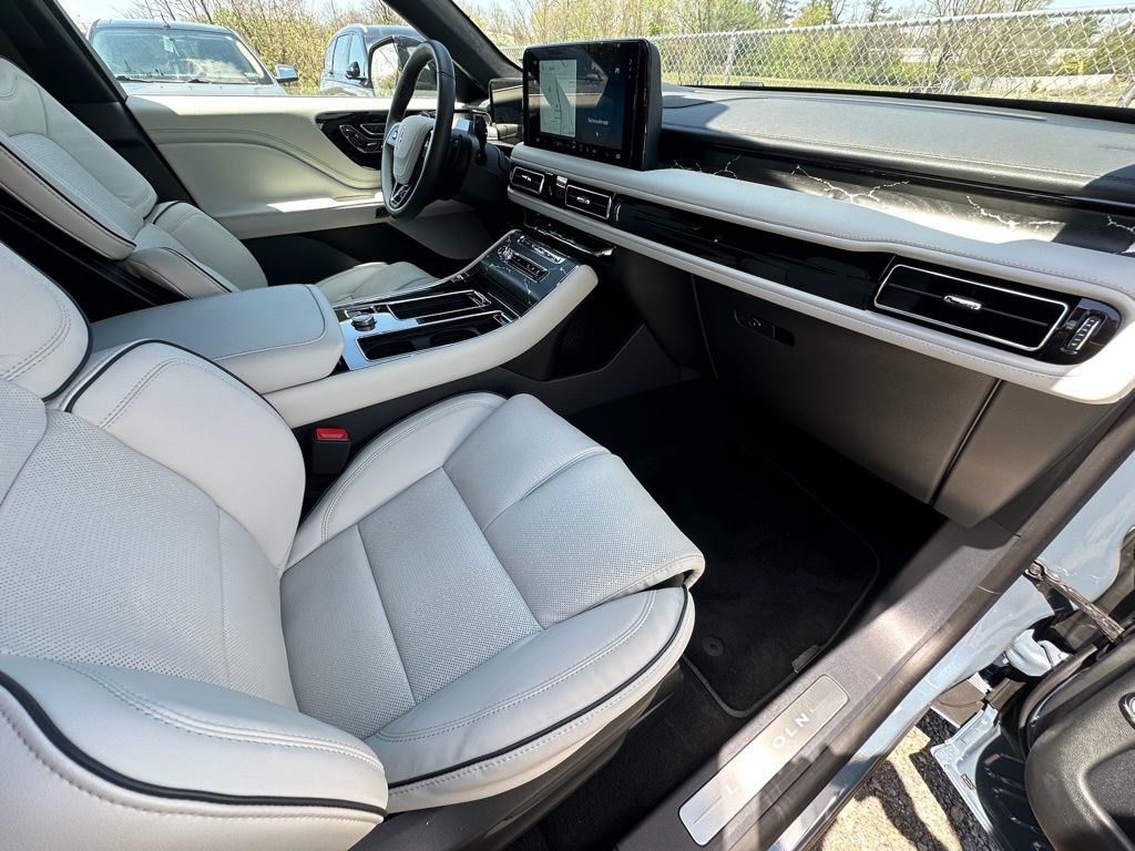 2026 Lincoln Aviator Black Label - Photo 22