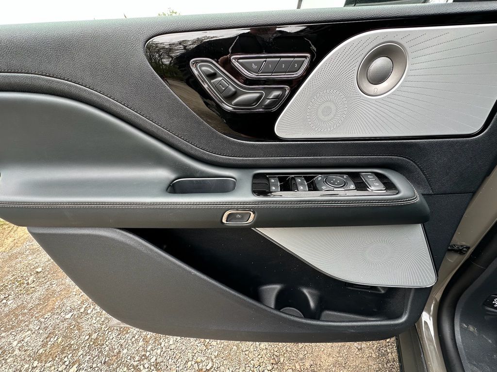 2026 Lincoln Aviator Reserve - Photo 18