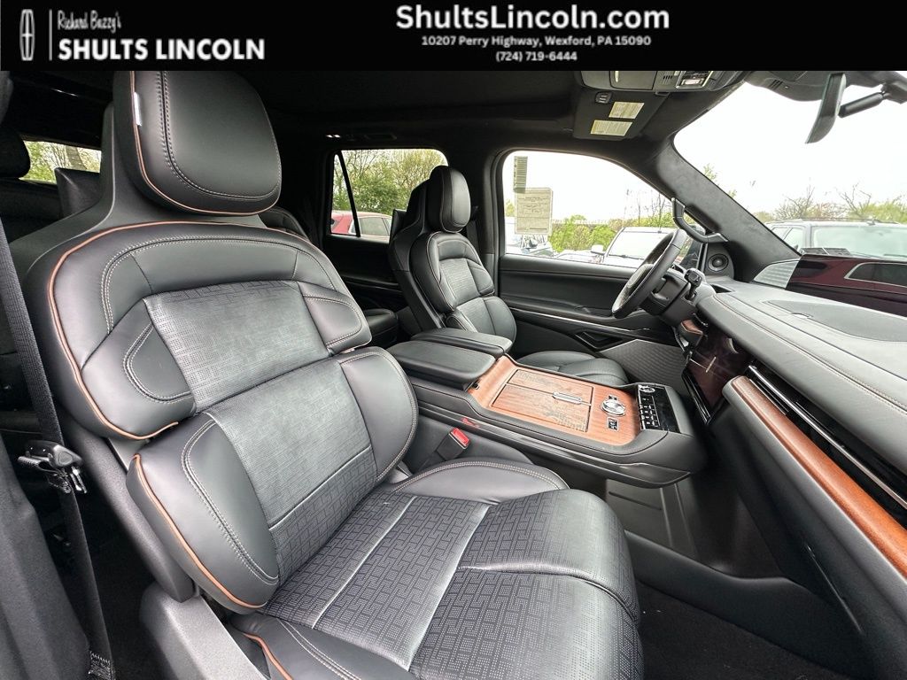 2025 Lincoln Navigator Black Label - Photo 24