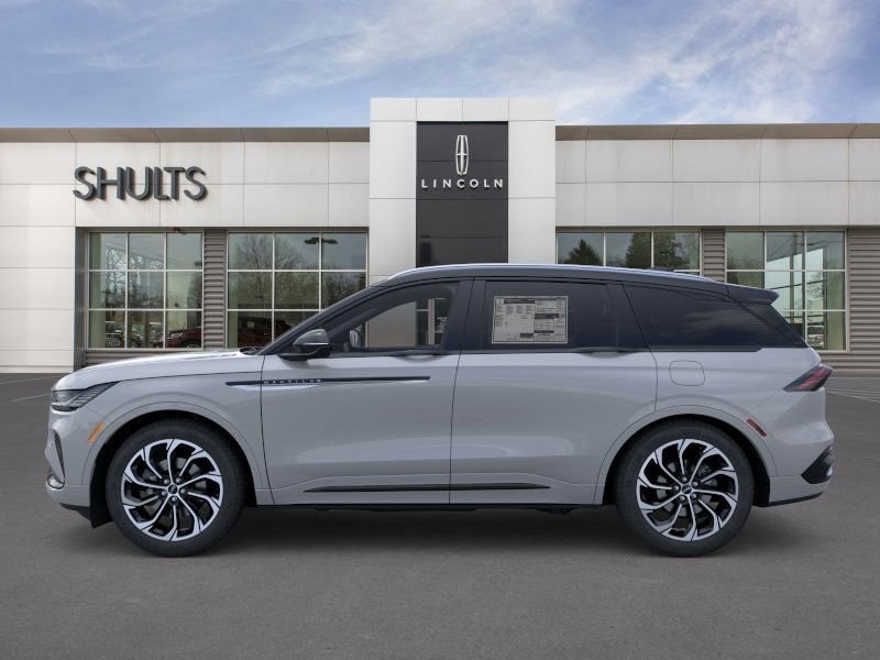 2026 Lincoln Nautilus Reserve photo 3