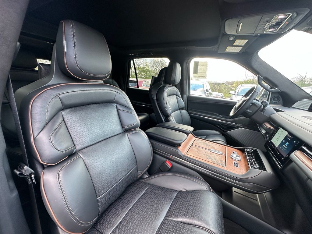 2025 Lincoln Navigator Black Label L - Photo 22