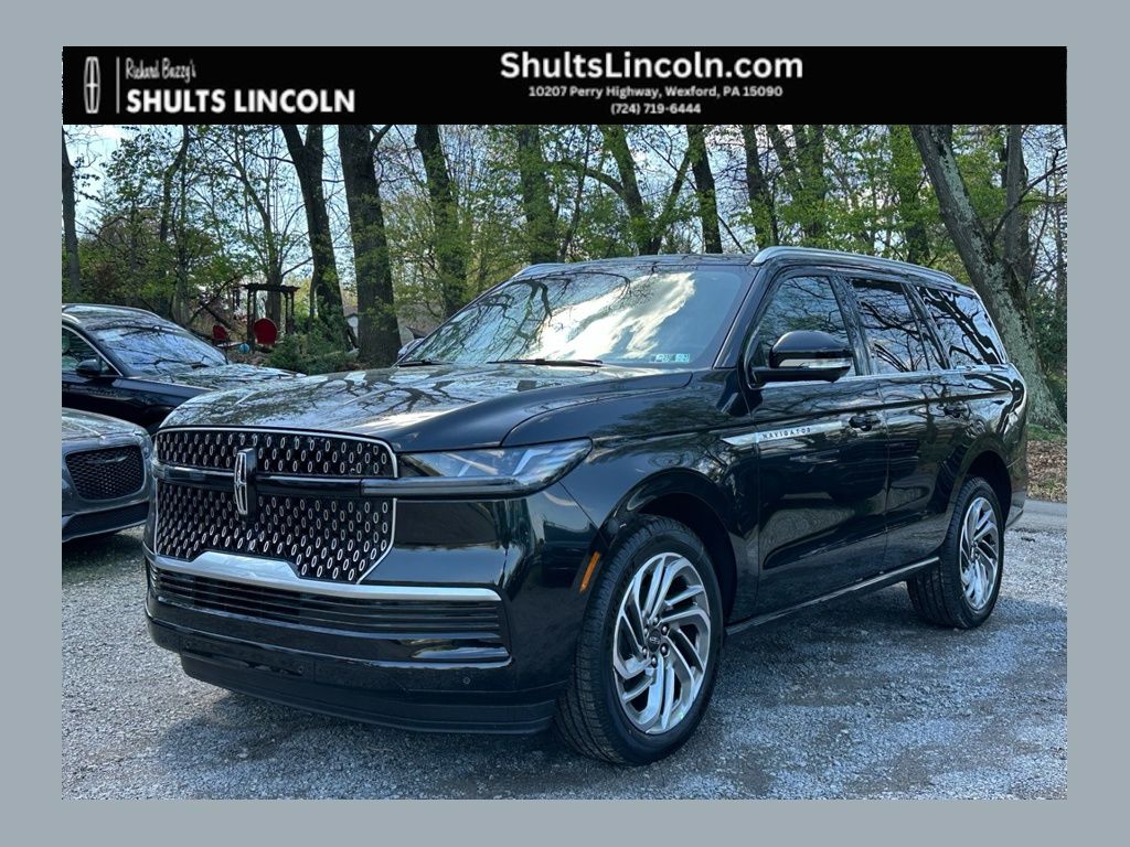 2026 Lincoln Navigator Reserve 4WD's photo