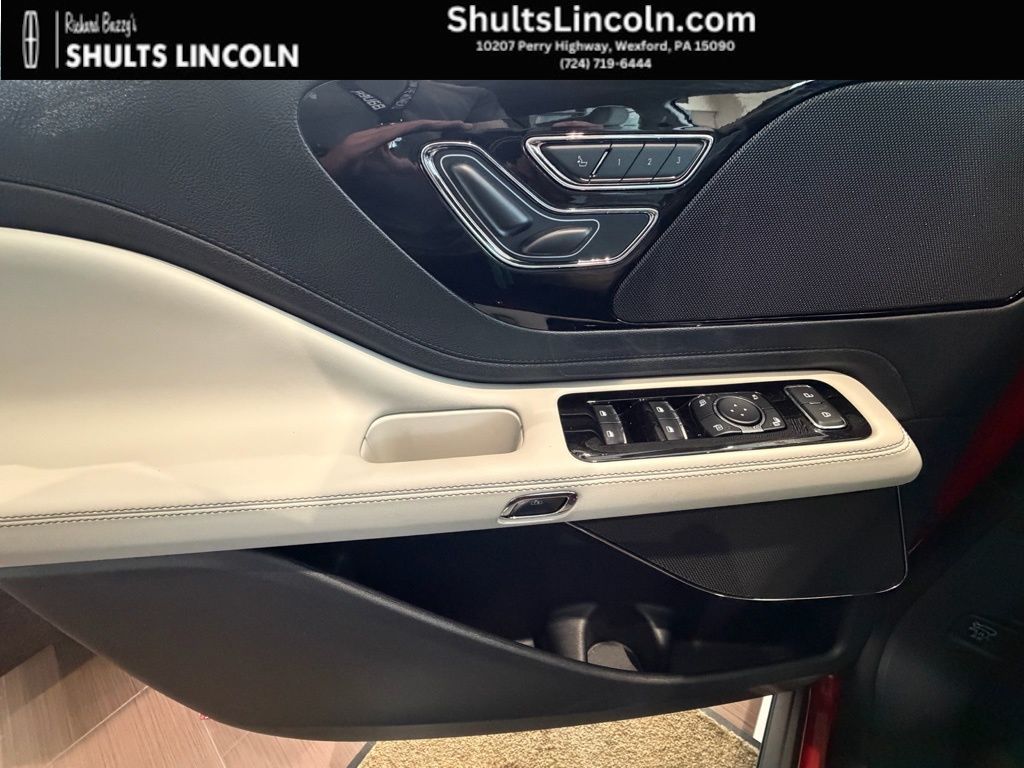 2026 Lincoln Aviator Premiere - Photo 18