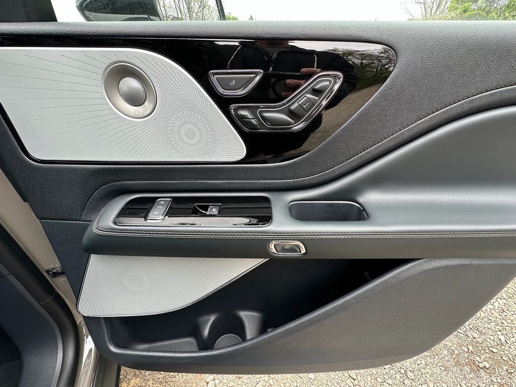 2026 Lincoln Aviator Reserve - Photo 24