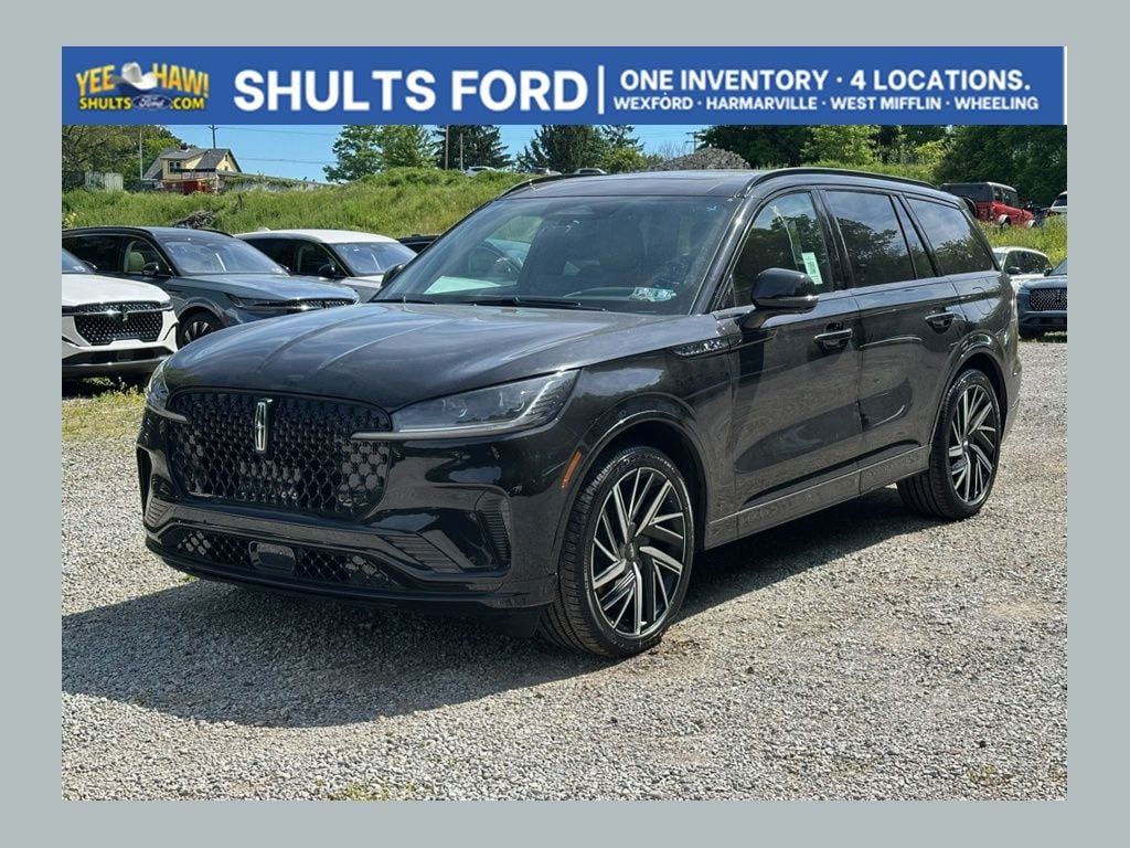 2026 Lincoln Aviator Black Label AWD's photo