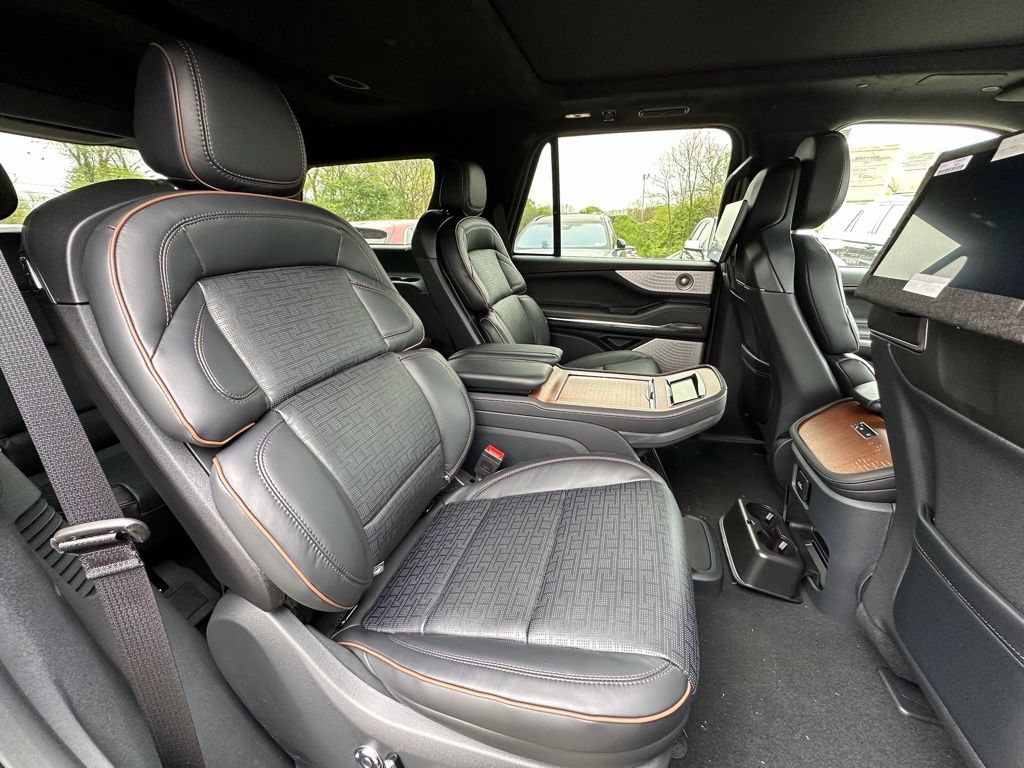 2025 Lincoln Navigator Black Label - Photo 26