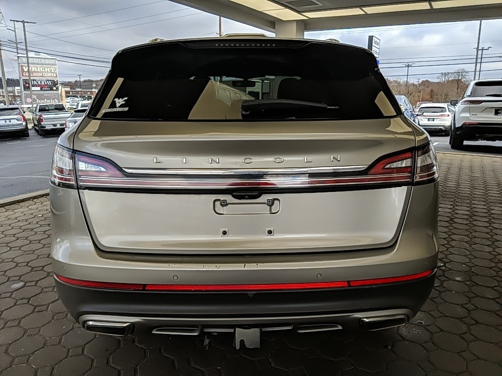 2023 Lincoln Nautilus Reserve photo 3