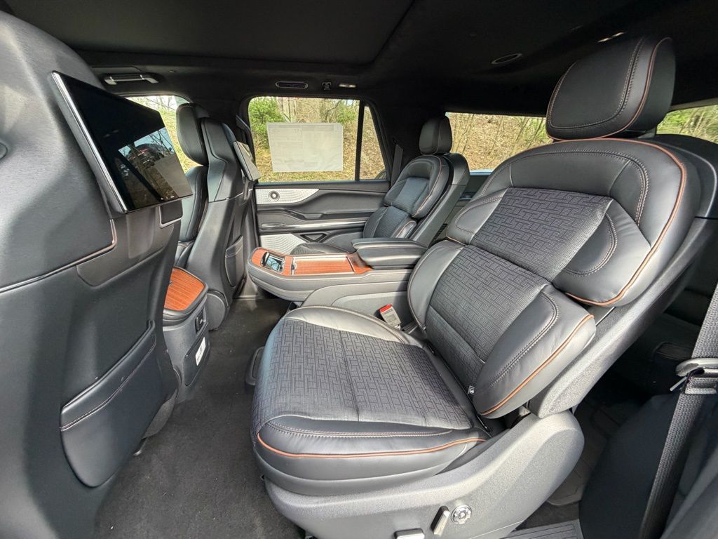 2025 Lincoln Navigator Black Label L - Photo 18