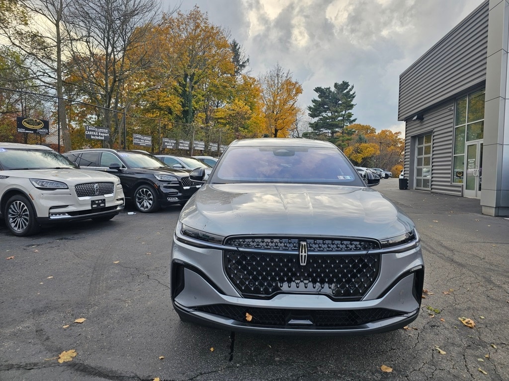 2025 Lincoln Nautilus Premiere photo 2