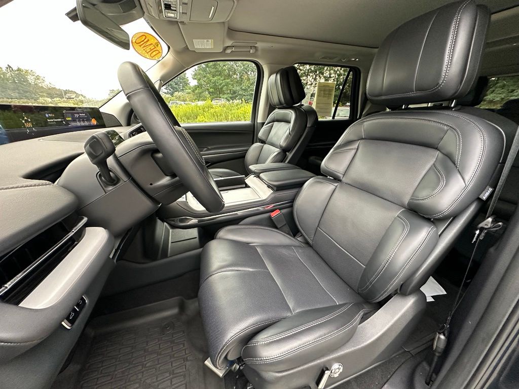2025 Lincoln Navigator Reserve - Photo 17
