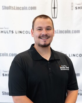 Staff member Denis Kufner from ID_0eb548