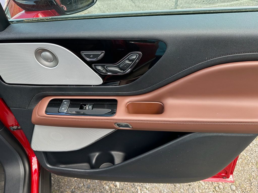 2026 Lincoln Aviator Reserve - Photo 25