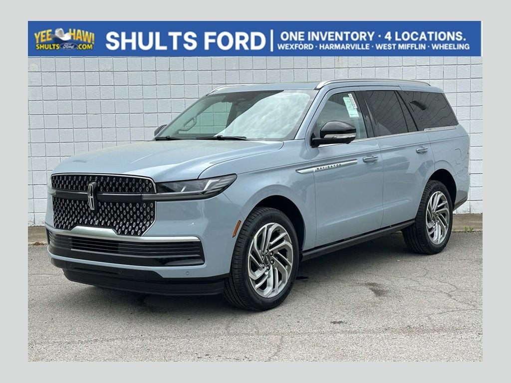 2026 Lincoln Navigator Reserve 4WD's photo
