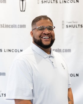 Staff member Johanan Wright from ID_74836e