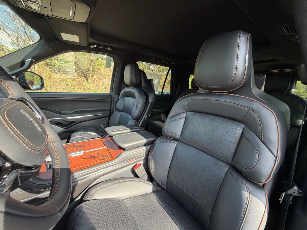2025 Lincoln Navigator Black Label L - Photo 16