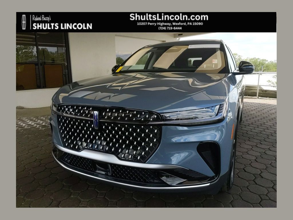 2025 Lincoln Nautilus Premiere AWD's photo