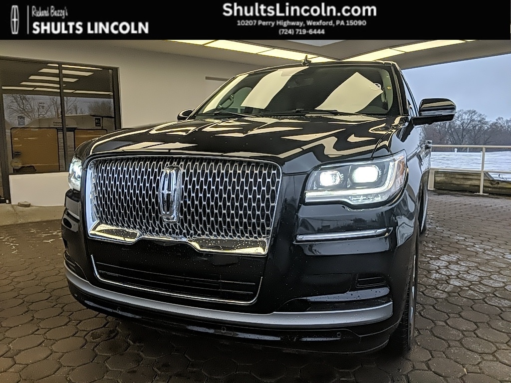2024 Lincoln Navigator Premiere's photo