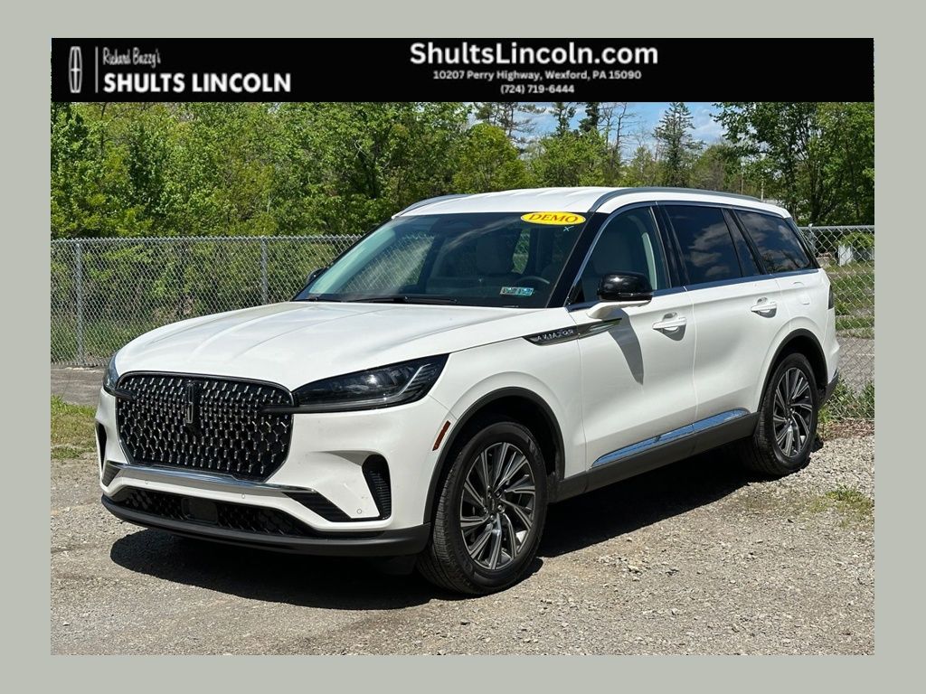 2026 Lincoln Aviator Premiere AWD's photo