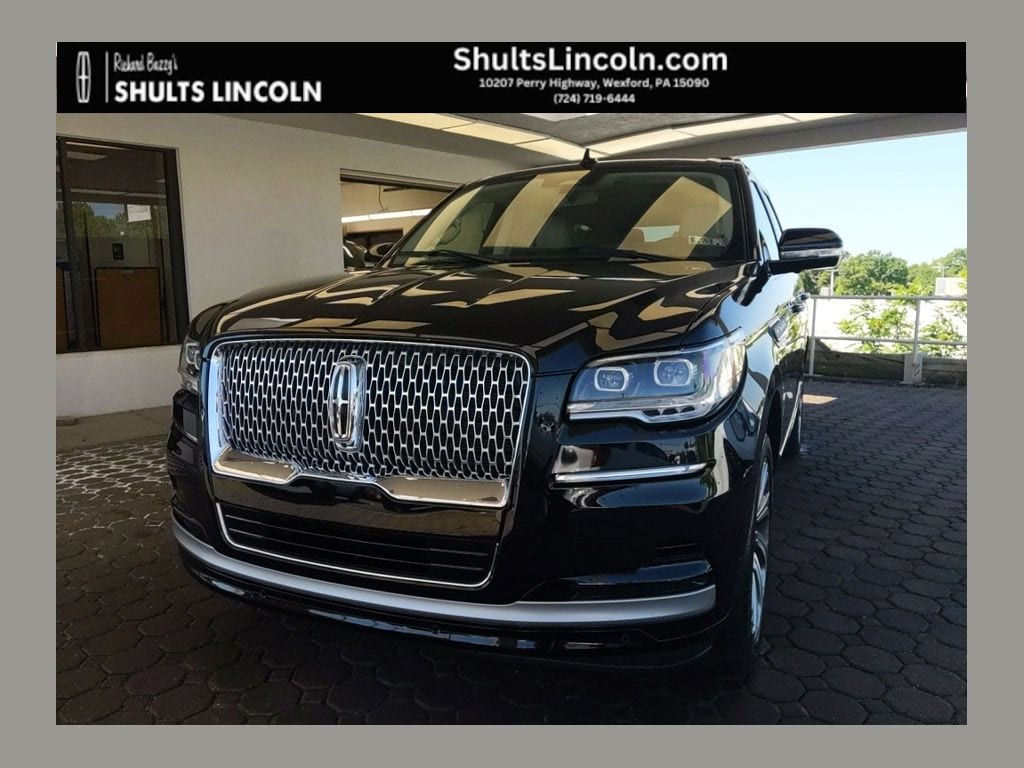 2023 Lincoln Navigator Reserve 4WD's photo