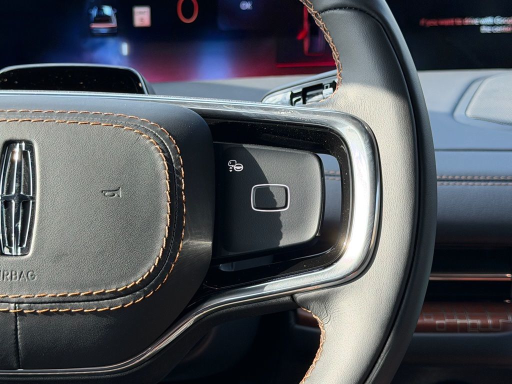 2025 Lincoln Navigator Black Label L - Photo 10