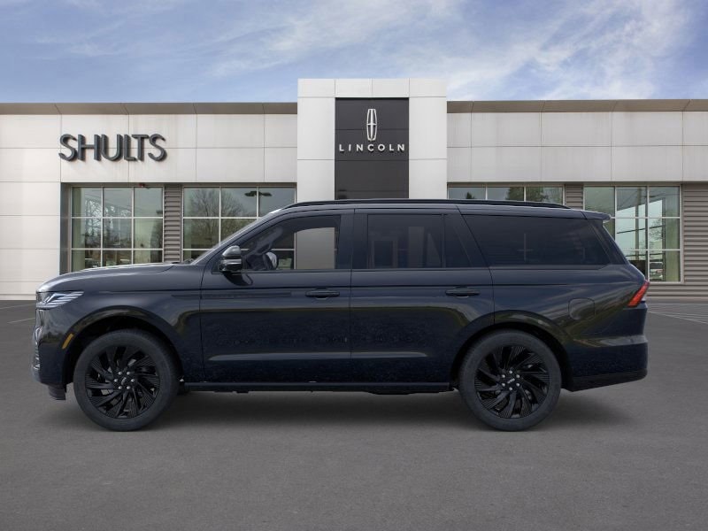 2025 Lincoln Navigator Reserve photo 3