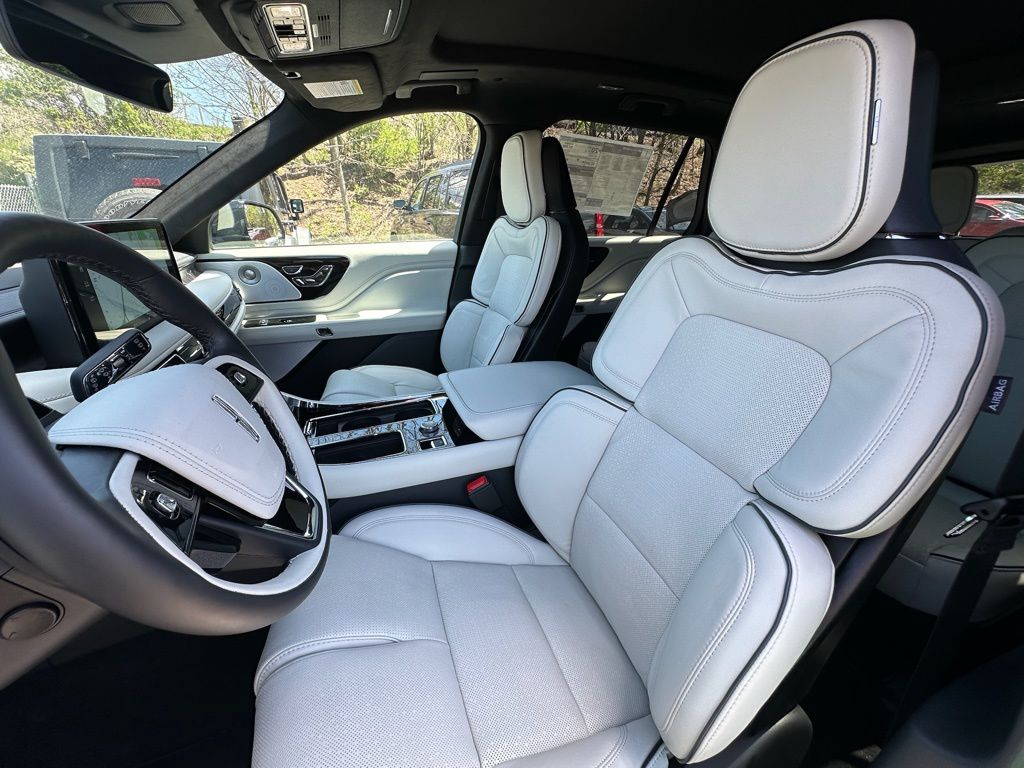 2026 Lincoln Aviator Black Label - Photo 17