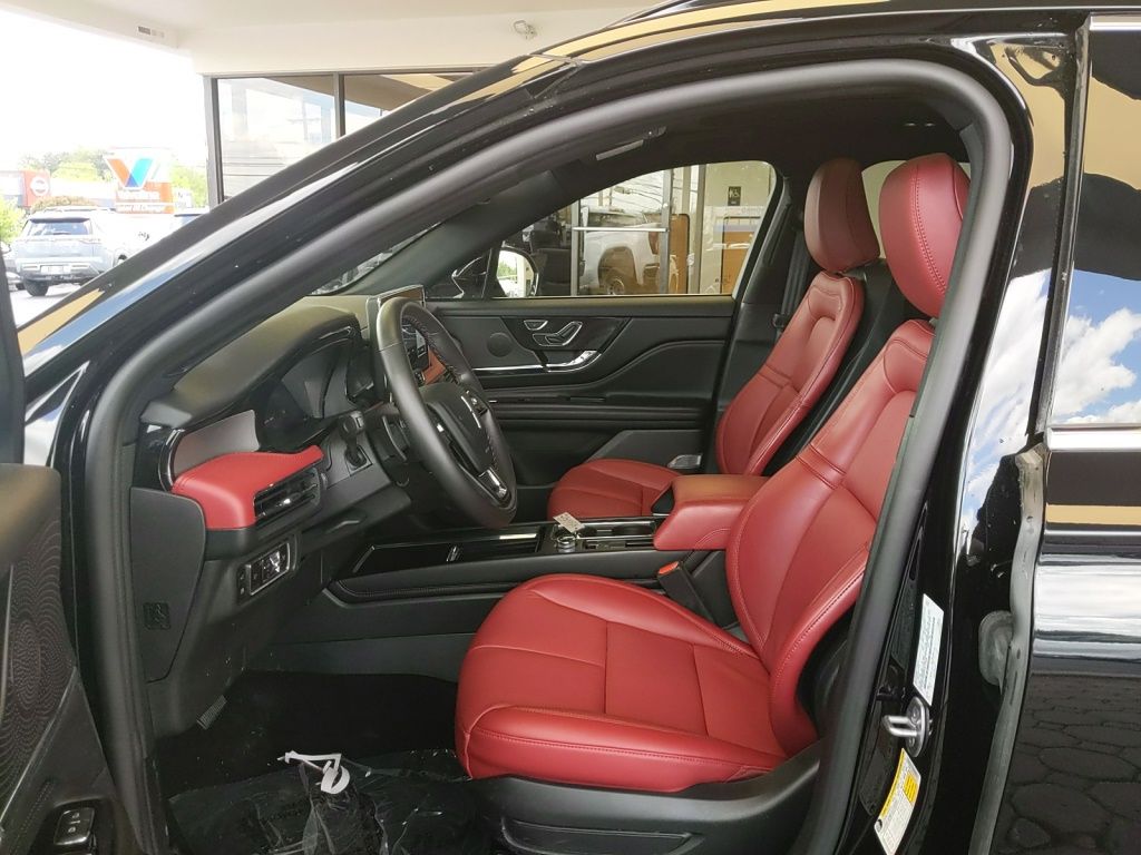 2025 Lincoln Corsair Grand Touring - Photo 12