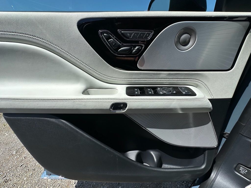 2026 Lincoln Aviator Black Label - Photo 18