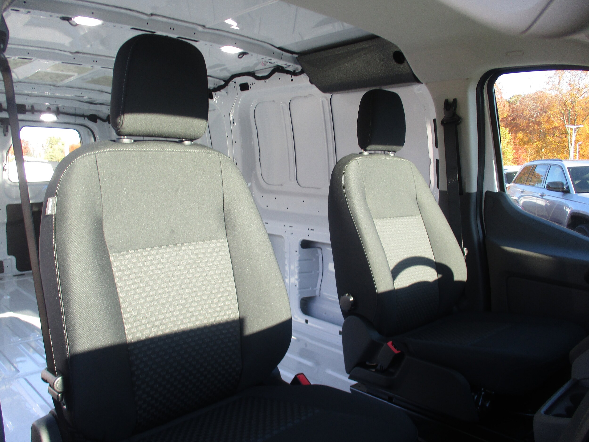 2025 Ford Transit Van Base - Photo 17