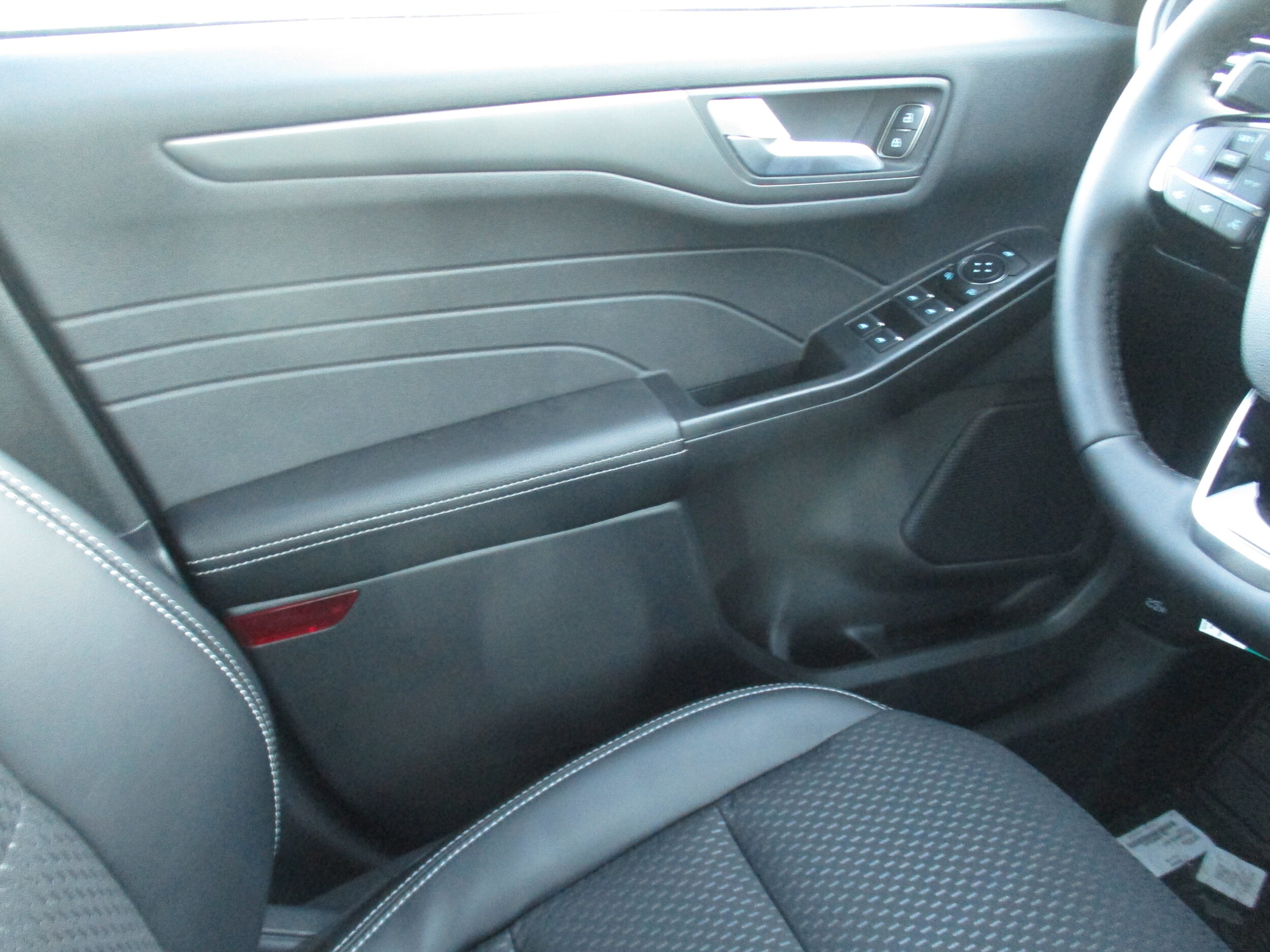 2026 Ford Escape Plug-in hybrid PHEV - Photo 18