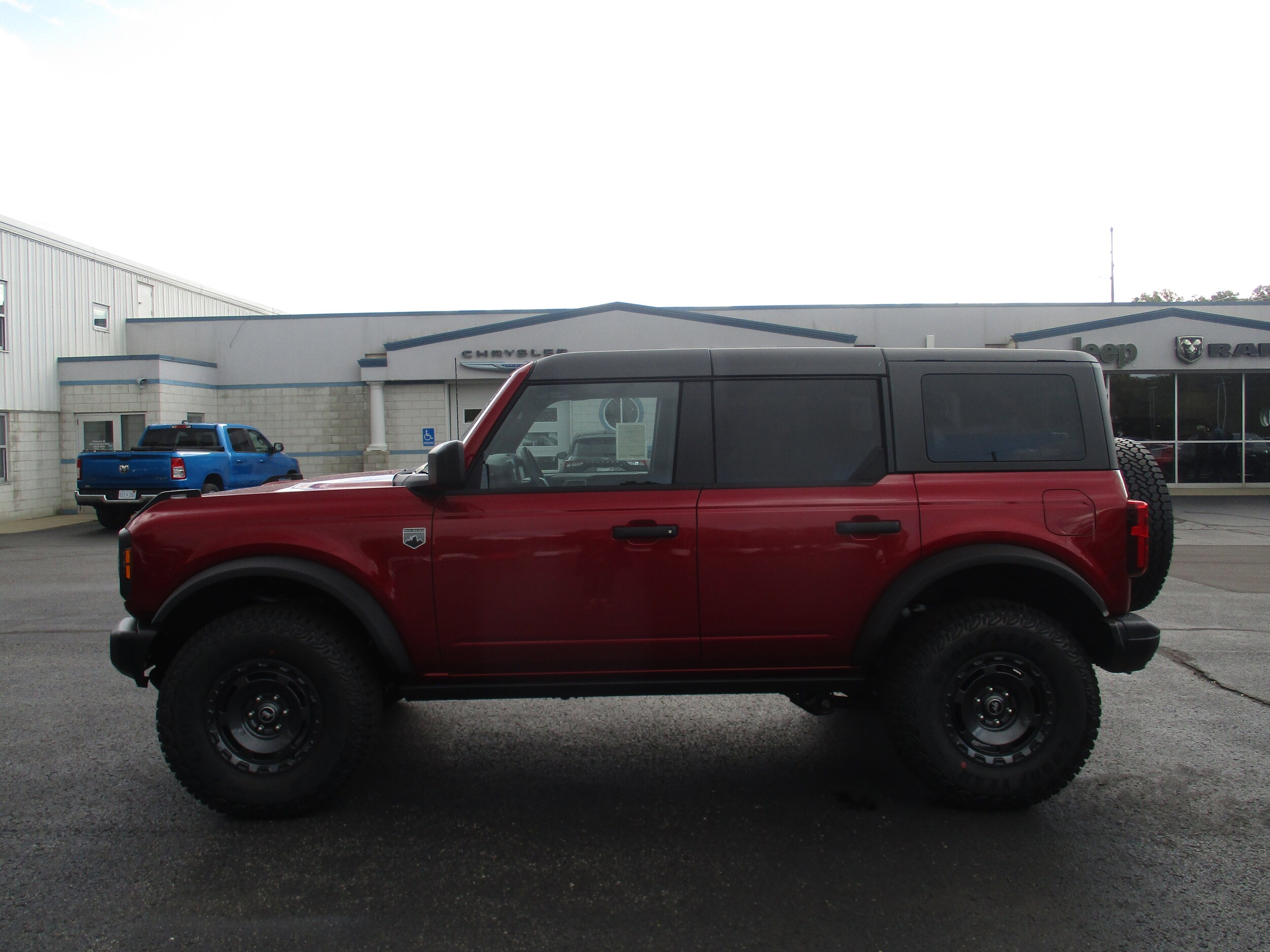 2025 Ford Bronco 4-Door Big Bend - Photo 9