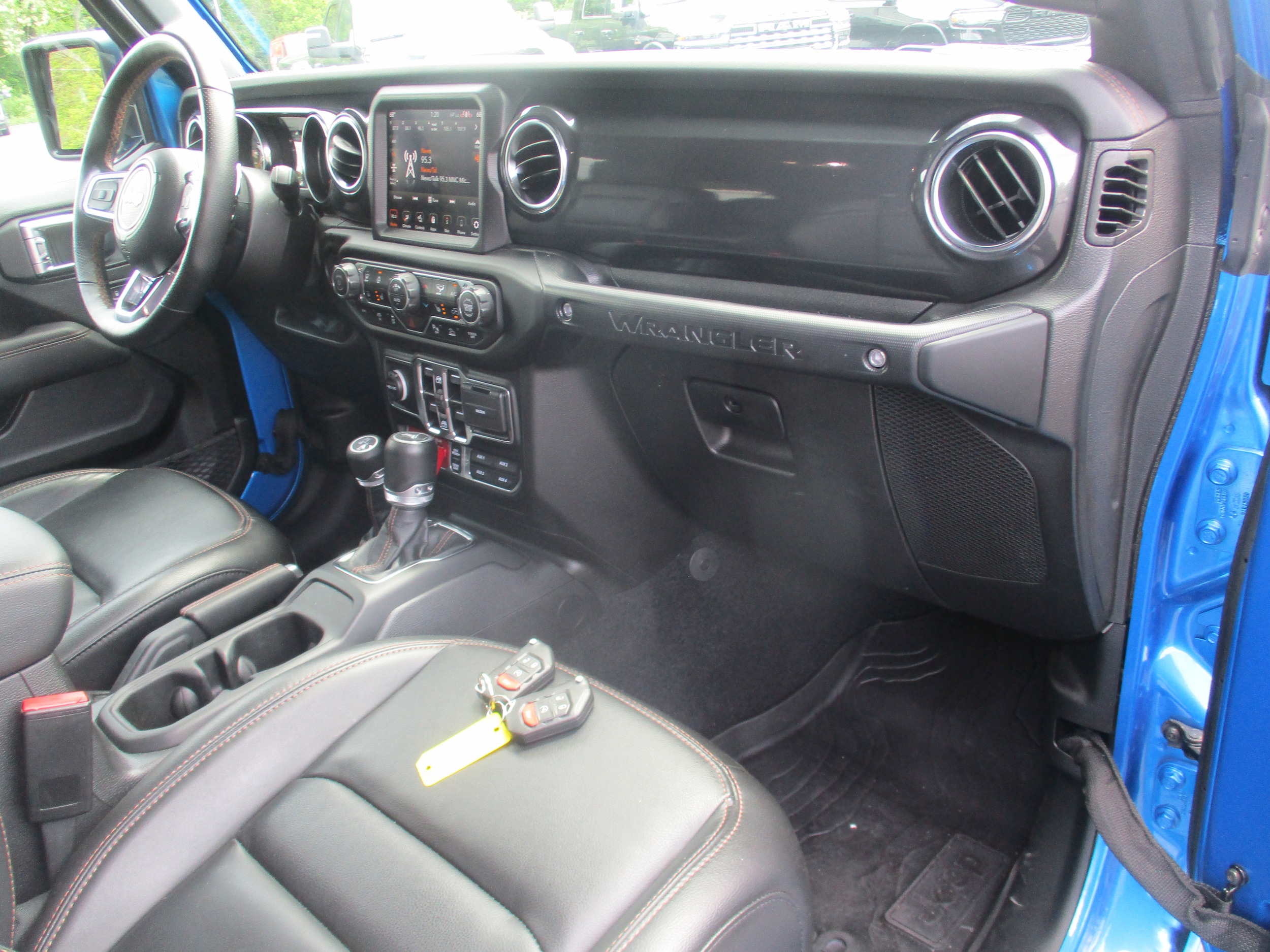 View 25