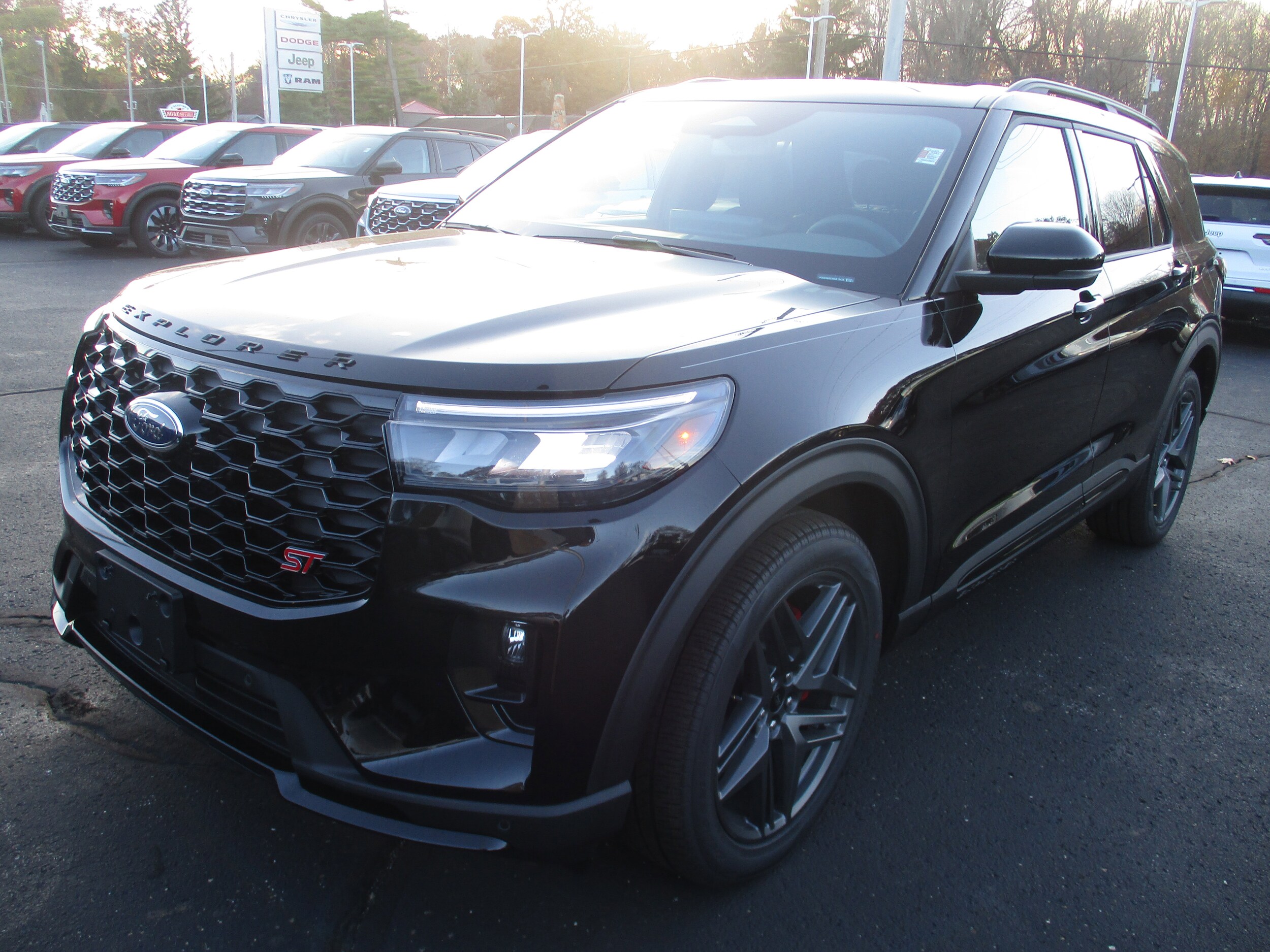 2026 Ford Explorer ST photo 2