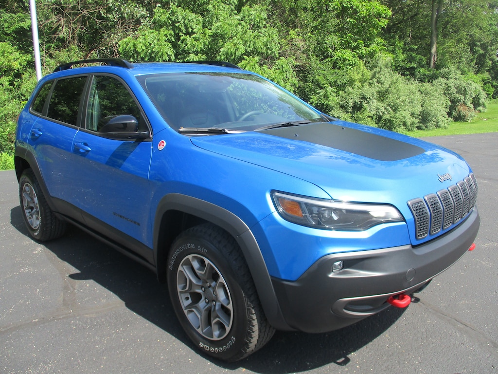 Used 2022 Jeep Cherokee Trailhawk SUV