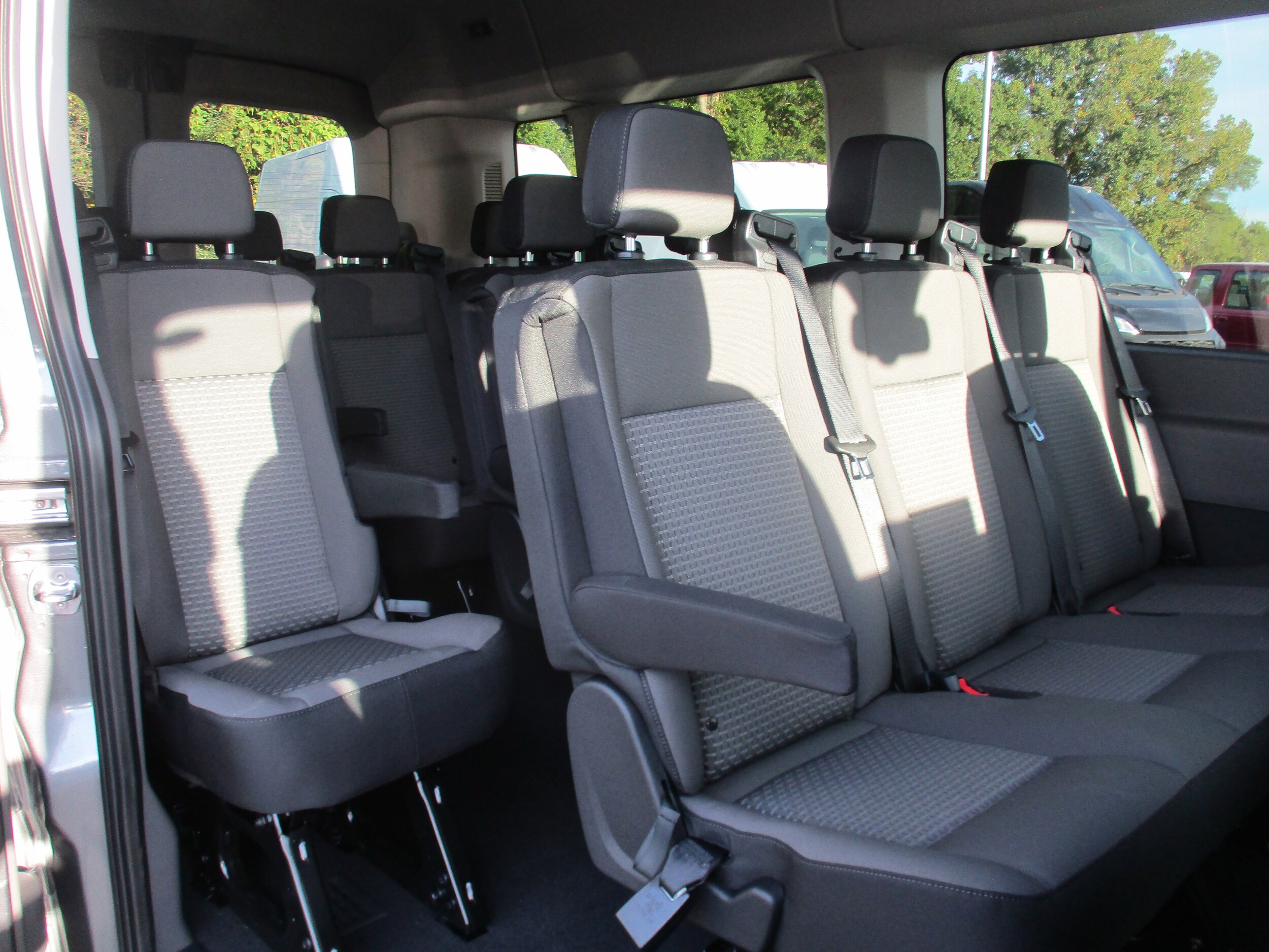 2025 Ford Transit Passenger Van XLT - Photo 30