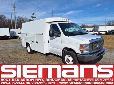 2025 Ford E-350 Knapheide Low Roof KUV Truck