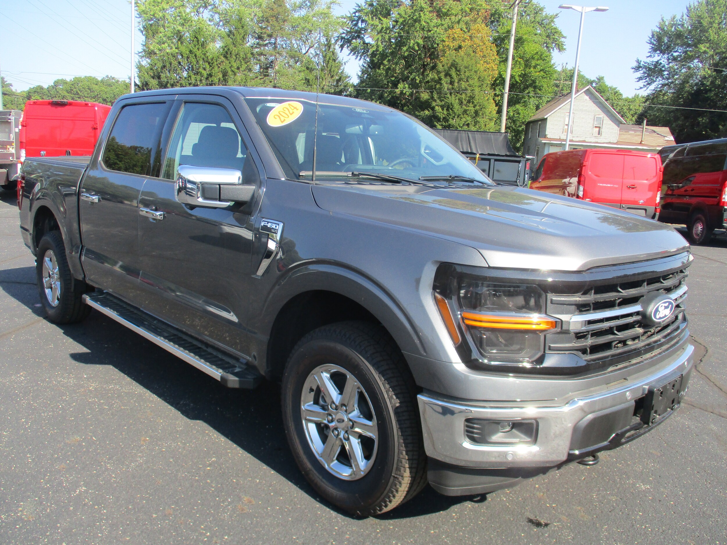2024 Ford F-150 XLT photo 3