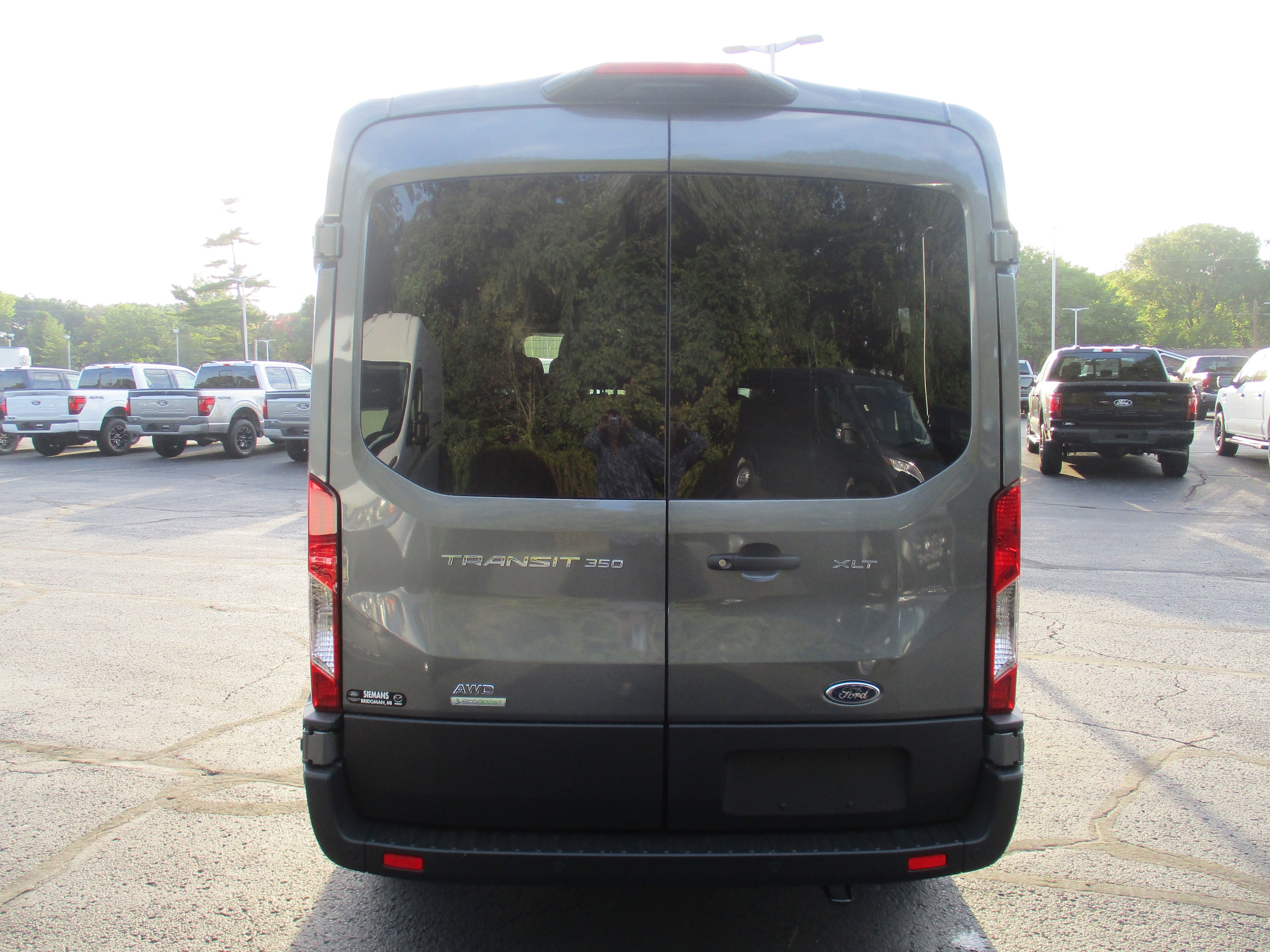 2025 Ford Transit Passenger Van XLT - Photo 7