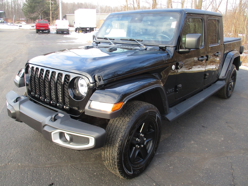 Used 2021 Jeep Gladiator Sport S Truck Crew Cab