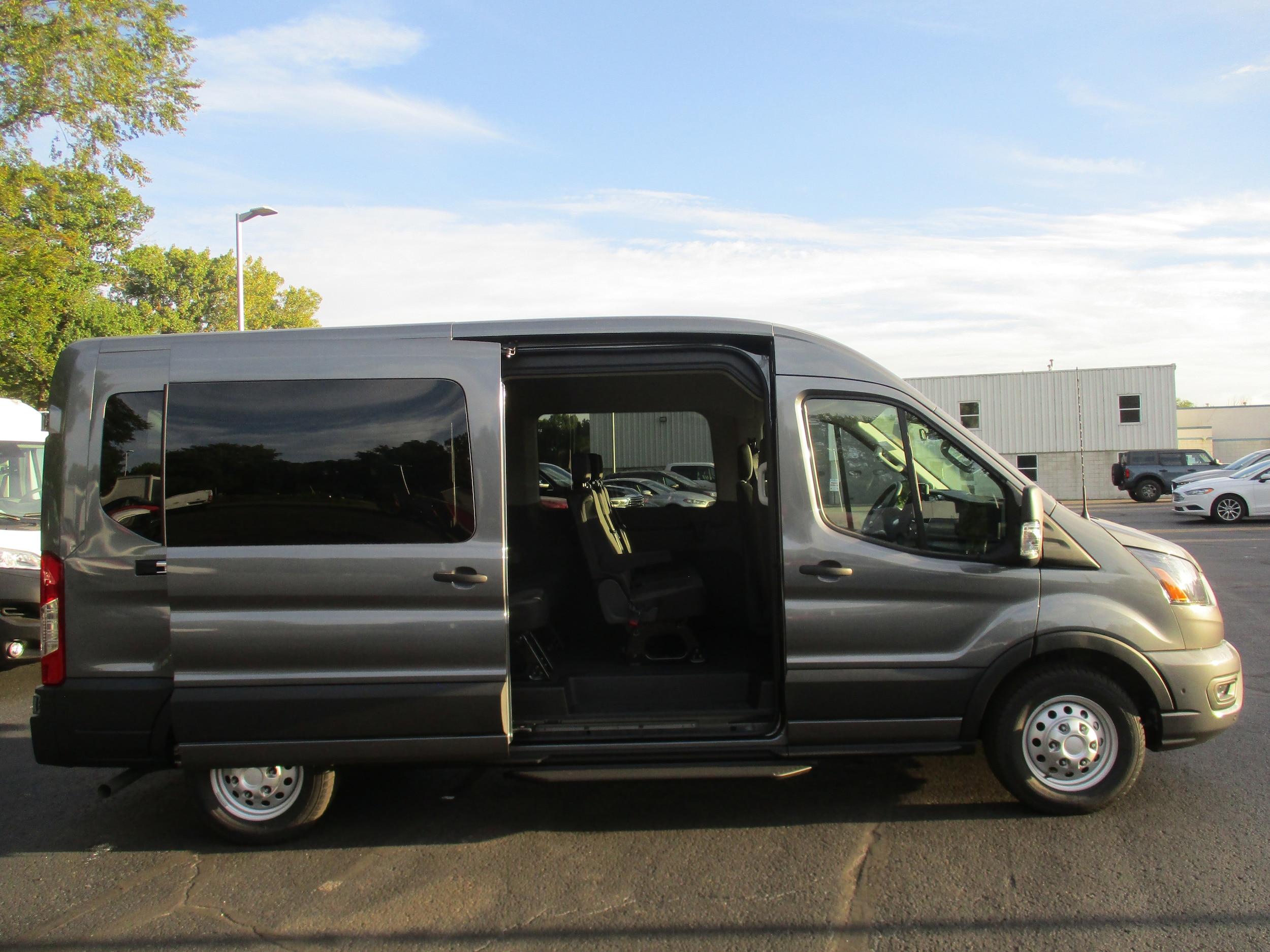 2025 Ford Transit Passenger Van XLT - Photo 26