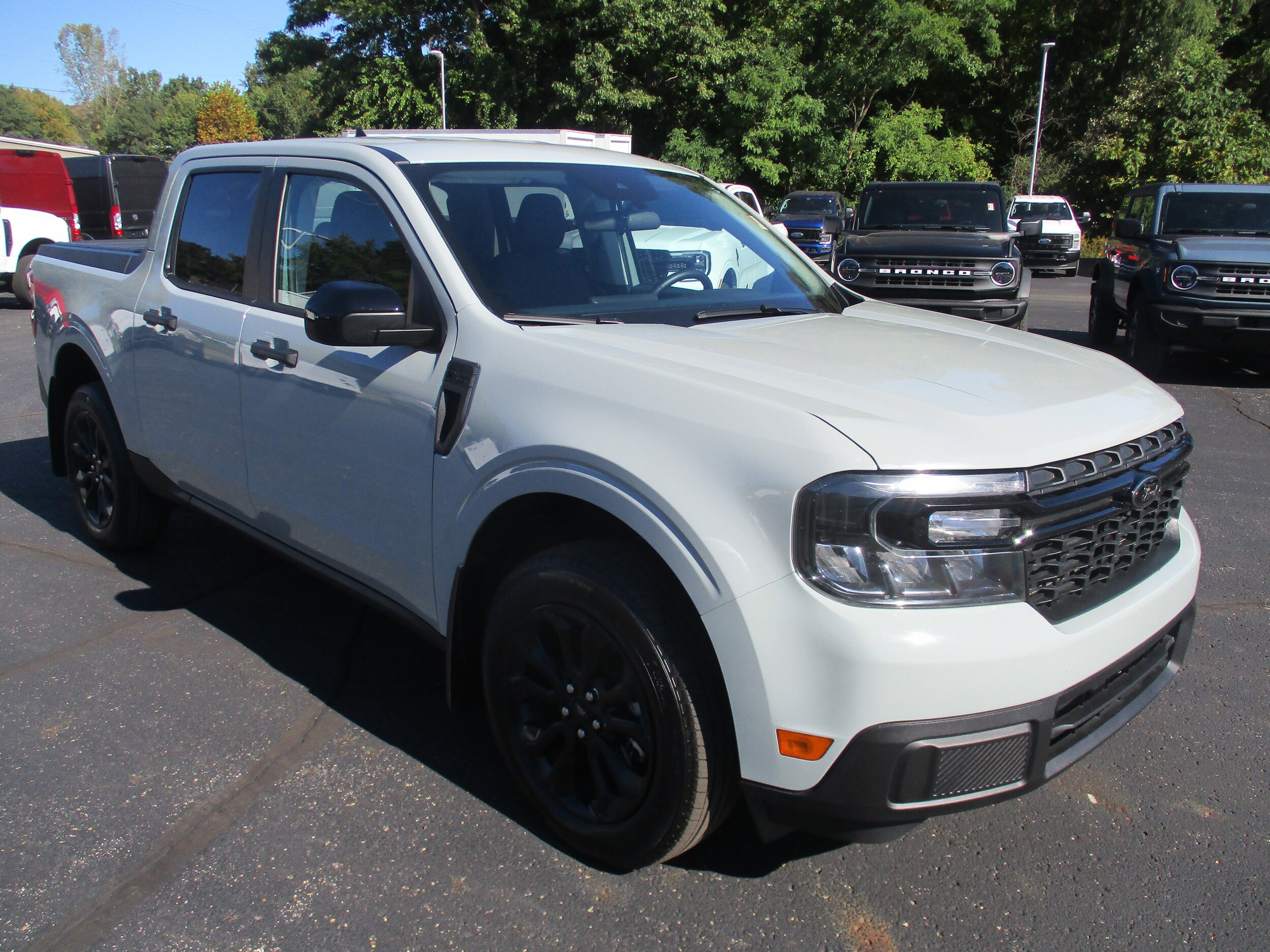 2024 Ford Maverick XLT photo 3